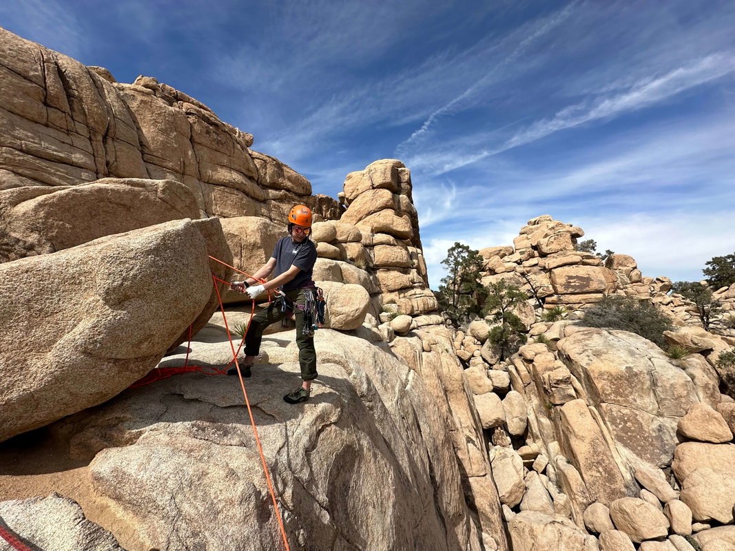 Summit_Climbing_Guides_Anchor_Building_Course_Class_Instruction_Joshua_Tree_Tours.jpeg.jpeg